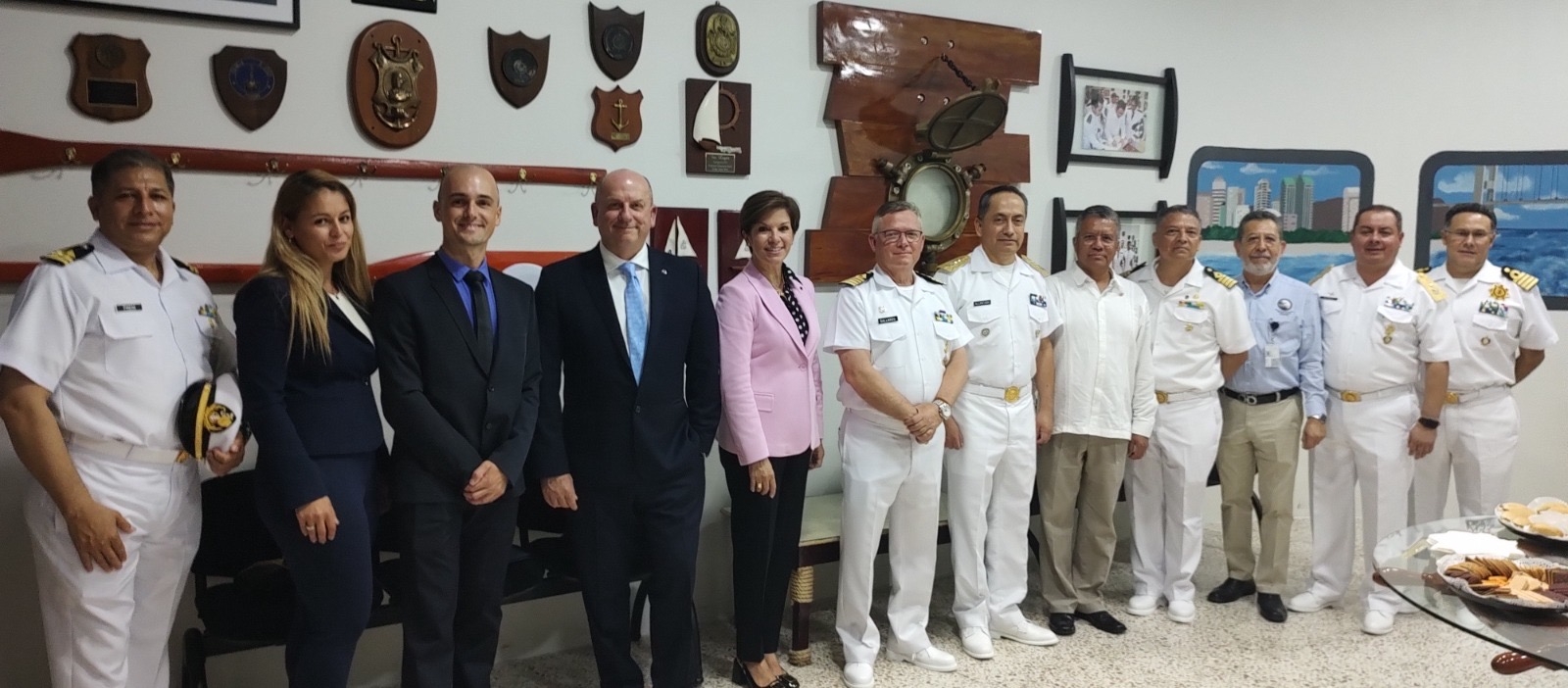 Carnival Cruise Line Executives With Maritime and Port University of Mexico Partners